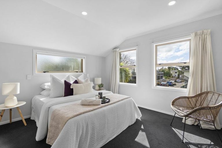 Photo of property in 2/52 Cook Street, Hamilton East, Hamilton, 3216