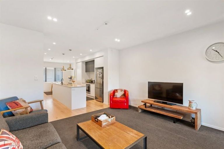 Photo of property in 86 Rangihina Road, Hobsonville, Auckland, 0616