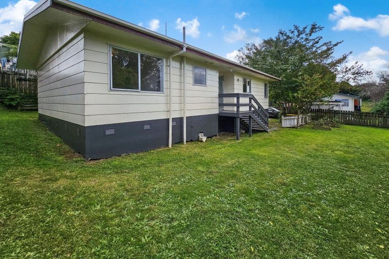 Photo of property in 6b Thebes Street, Pomare, Rotorua, 3015