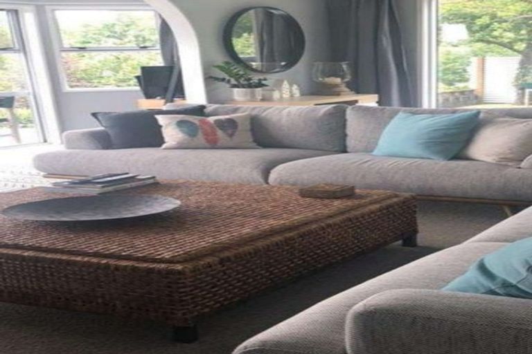 Photo of property in 40 Tremaine Avenue, Two Mile Bay, Taupo, 3330