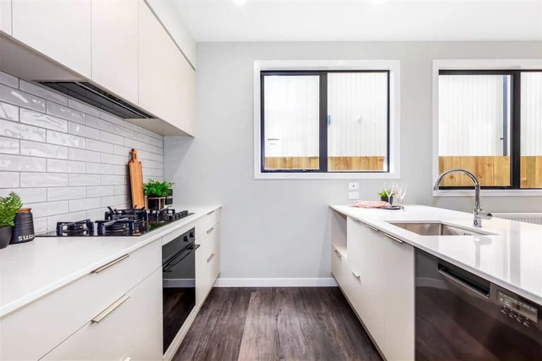 Photo of property in 4 Skysail Lane, Whitby, Porirua, 5024