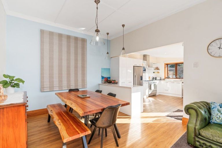 Photo of property in 180 Victoria Road, Saint Clair, Dunedin, 9012