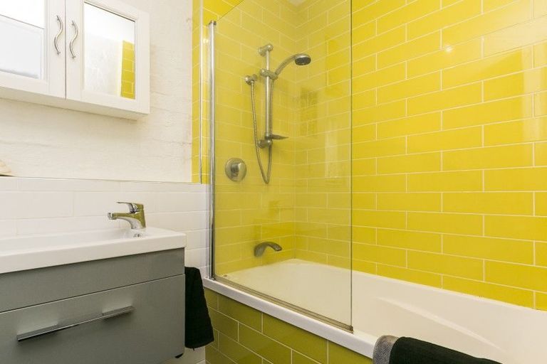 Photo of property in 141i Churton Drive, Churton Park, Wellington, 6037