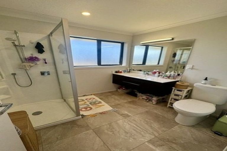 Photo of property in 168 Navigation Drive, Whitby, Porirua, 5024