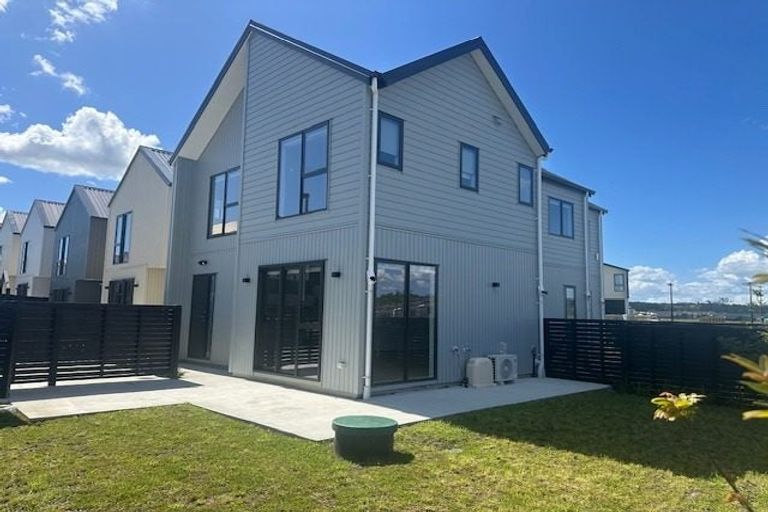 Photo of property in 169 Henwood Road, Westgate, Auckland, 0814
