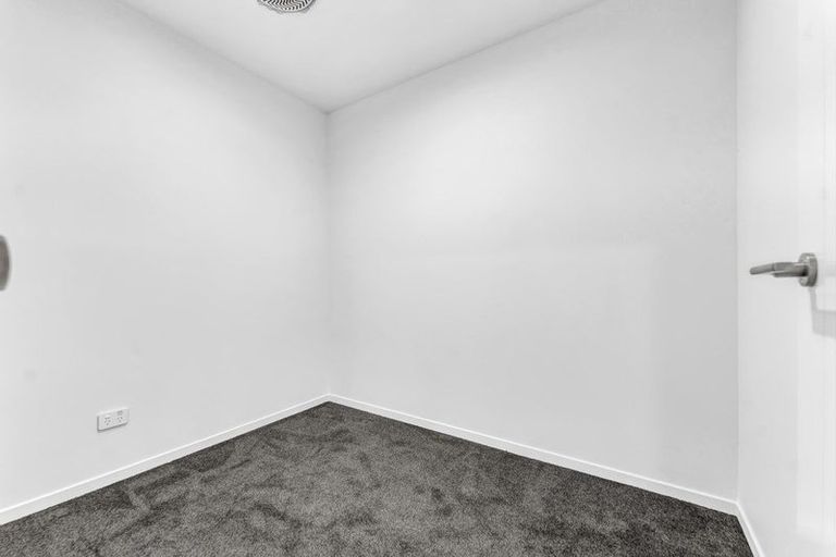 Photo of property in 5 Rakau Road, Hobsonville, Auckland, 0618