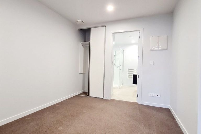 Photo of property in Frank Sargeson Apts, 106/80 Anzac Street, Takapuna, Auckland, 0622