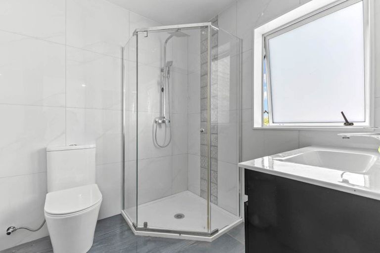 Photo of property in 24 Dolbel Place, Mangere East, Auckland, 2024