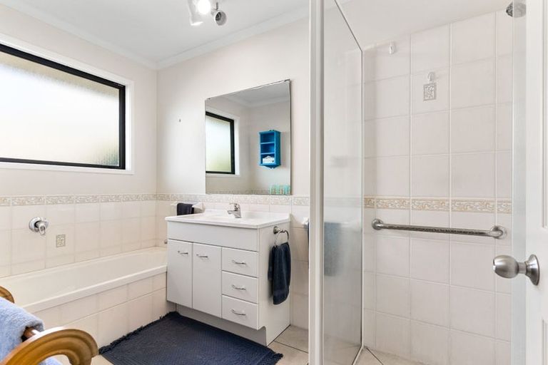 Photo of property in 105 The Drive, Whangamata, 3620