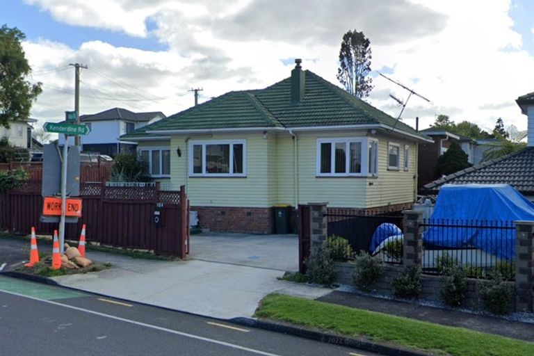 Photo of property in 104 Kenderdine Road, Papatoetoe, Auckland, 2025