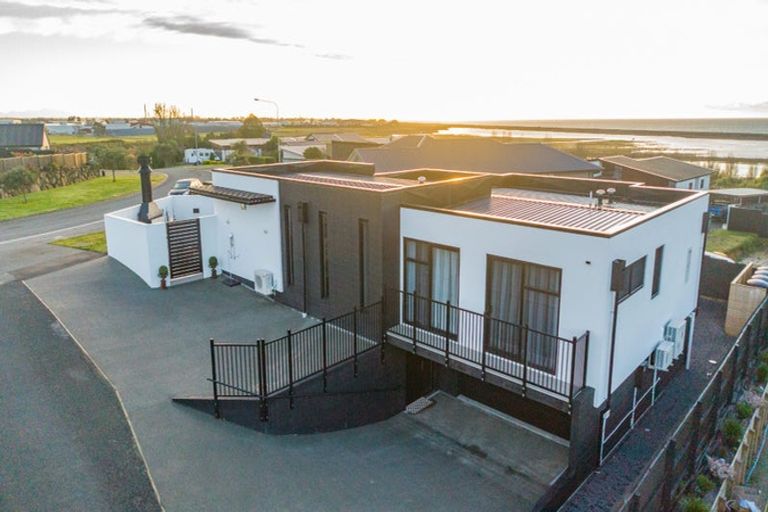 Photo of property in 17 Lancewood Terrace, Oceanview, Timaru, 7910