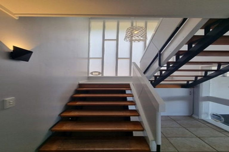 Photo of property in 1/5 Gull Lane, Mairangi Bay, Auckland, 0630