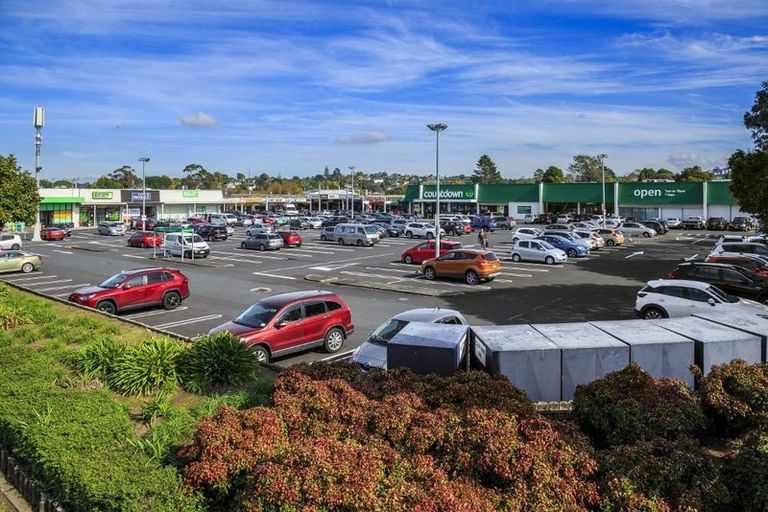 Photo of property in 1/285 Sunset Road, Sunnynook, Auckland, 0632