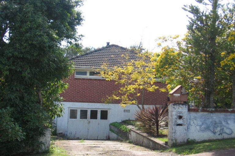 Photo of property in 23 Routley Drive, Glen Eden, Auckland, 0602