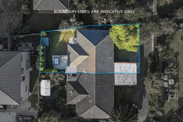 Photo of property in 1/57 Sunnyside Road, Sunnyvale, Auckland, 0612