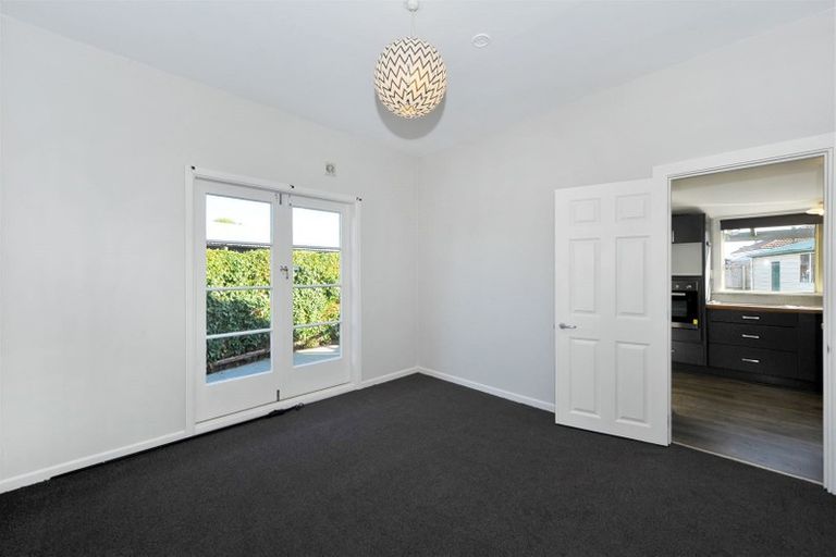 Photo of property in 12 Manning Place, Woolston, Christchurch, 8023