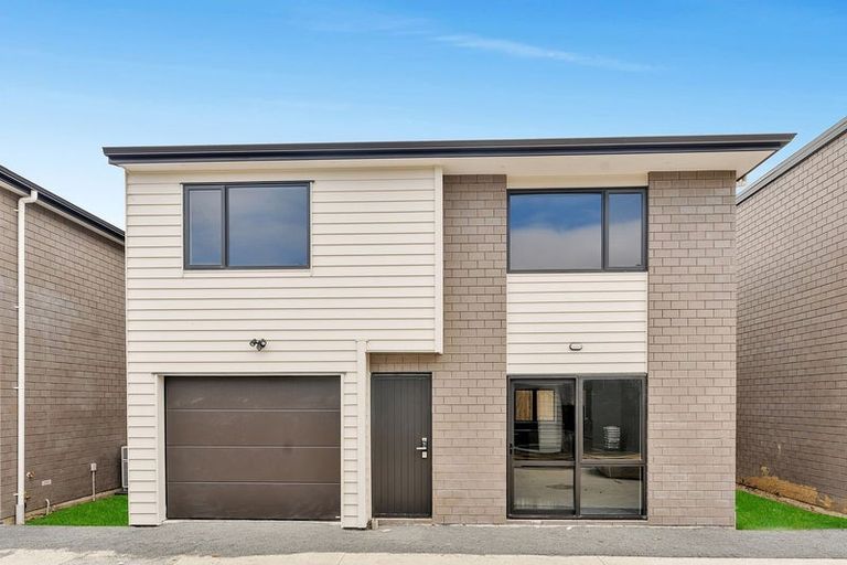 Photo of property in 147a Bucklands Beach Road, Bucklands Beach, Auckland, 2012