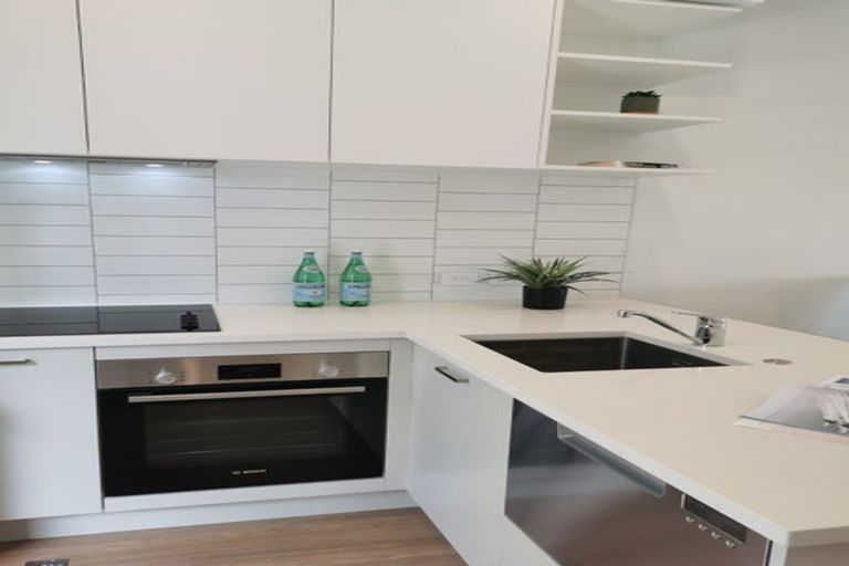 Photo of property in 4/47a Huntington Drive, Huntington Park, Auckland, 2013
