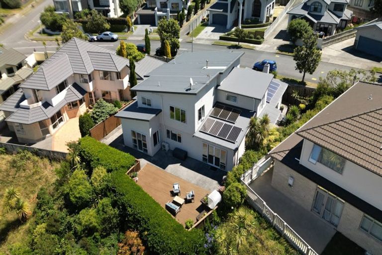 Photo of property in 58 Amesbury Drive, Churton Park, Wellington, 6037