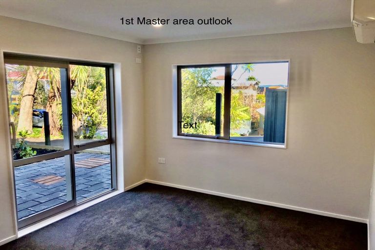 Photo of property in 2d/4 Sunnynook Road, Sunnynook, Auckland, 0620