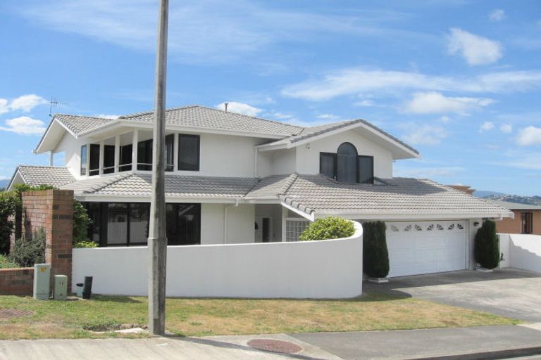Photo of property in 13 Treasure Grove, Hataitai, Wellington, 6021