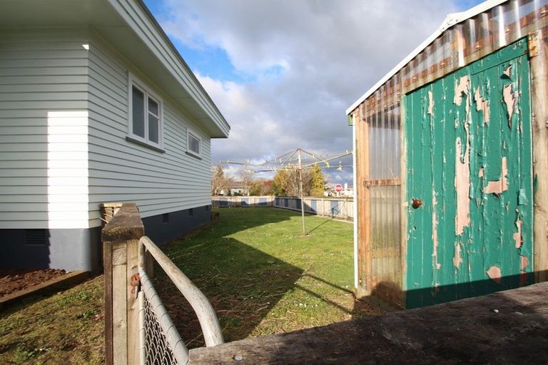 Photo of property in 47 Broadway, Stratford, 4332