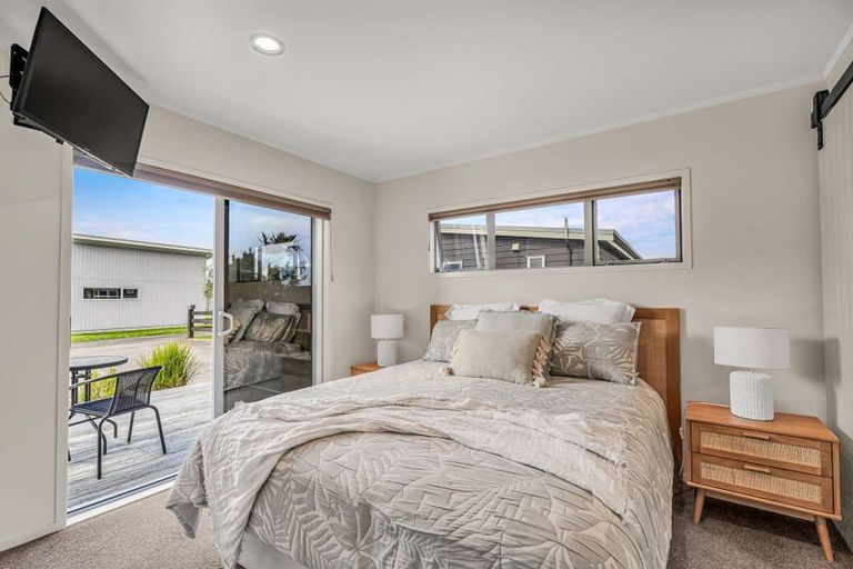 Photo of property in 10 Rena Place, Whitianga, 3510