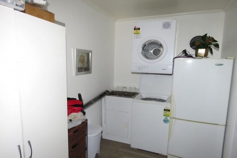 Photo of property in 72 Rintoul Street, Westport, 7825