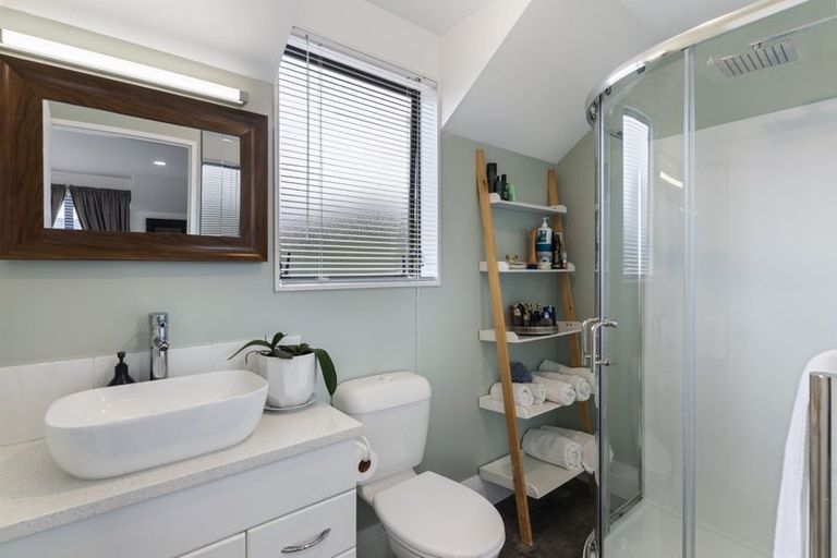 Photo of property in 2/19 Chiania Place, Somerville, Auckland, 2014