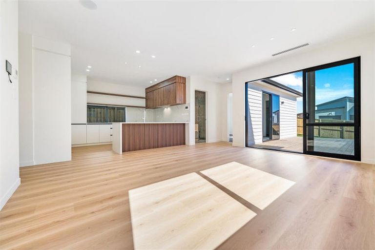 Photo of property in 36 Ta Moko Drive, Gulf Harbour, 0930