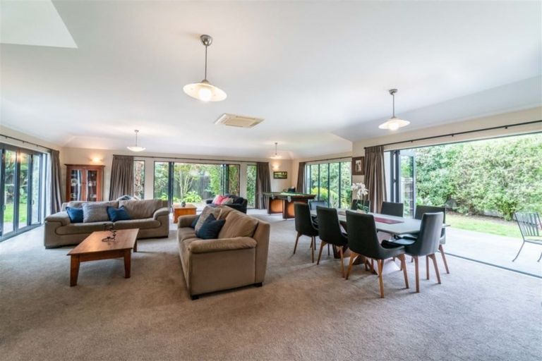 Photo of property in 1 Sharnbrook Lane, Casebrook, Christchurch, 8051