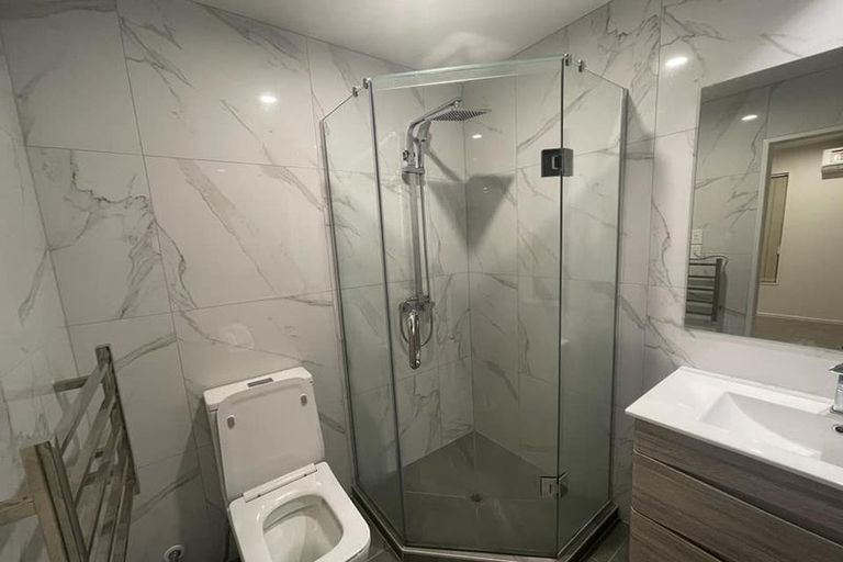 Photo of property in 74c Miller Road, Mangere Bridge, Auckland, 2022