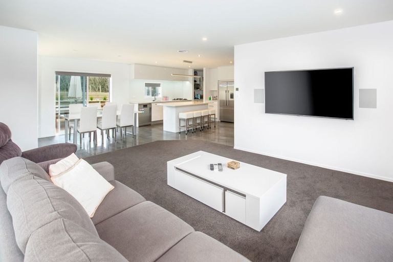 Photo of property in 44 Moira Drive, Tuakau, 2121