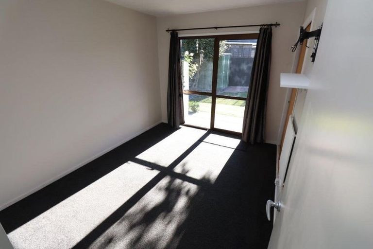 Photo of property in 31a Larch Place, Casebrook, Christchurch, 8051