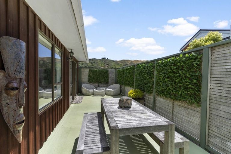 Photo of property in 46 David Crescent, Karori, Wellington, 6012