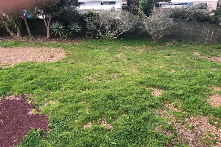 Photo of property in 115a Rosario Crescent, Red Beach, 0932