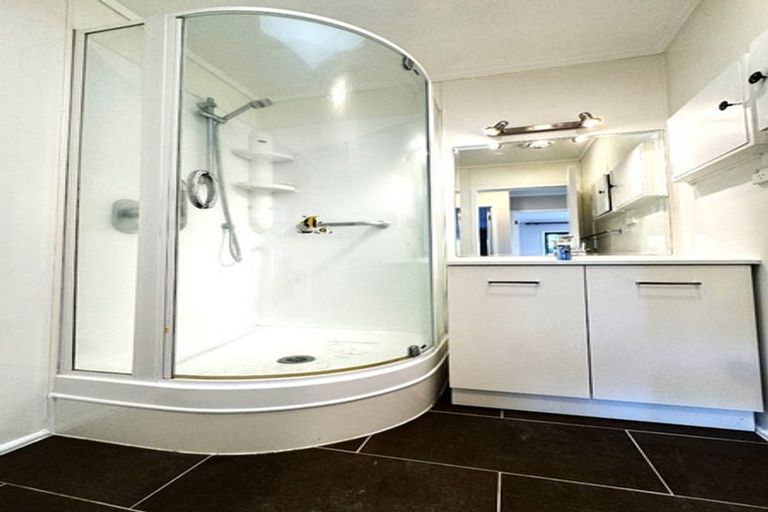 Photo of property in 1/20 Alma Road, Milford, Auckland, 0620