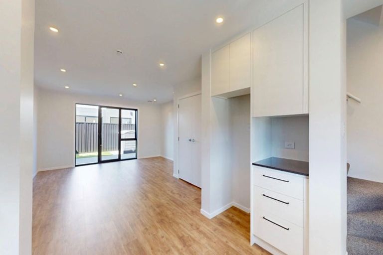 Photo of property in 7 Teak Street, Wallaceville, 5018