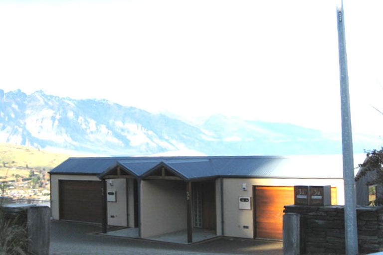 Photo of property in 2/3 Bolton Lane, Queenstown, 9300