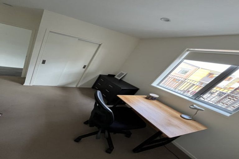 Photo of property in 202/160b Hobsonville Point Road, Hobsonville, Auckland, 0616