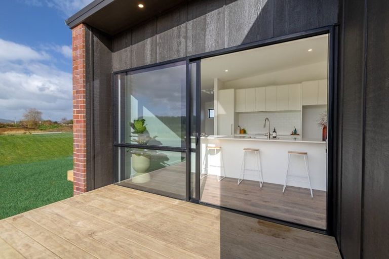 Photo of property in 24 One Haruru Street, Cambridge, 3493