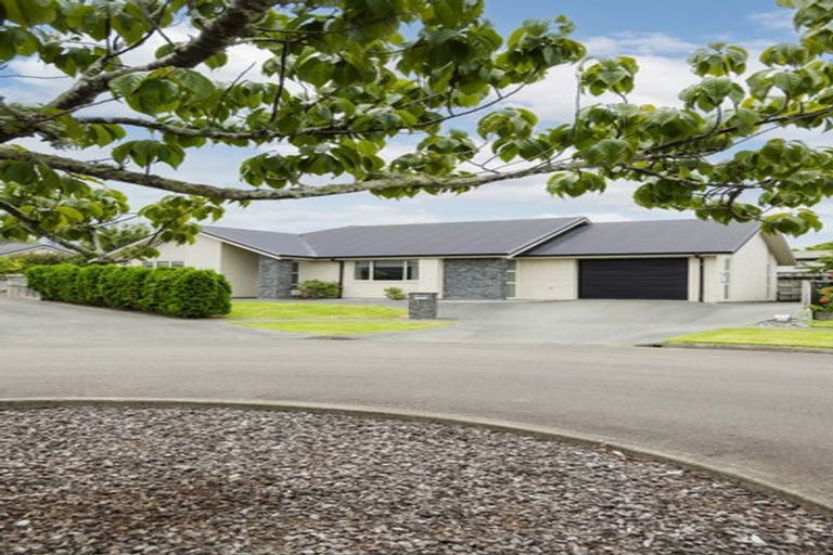 Photo of property in 15 Silverstone Place, Lytton West, Gisborne, 4010