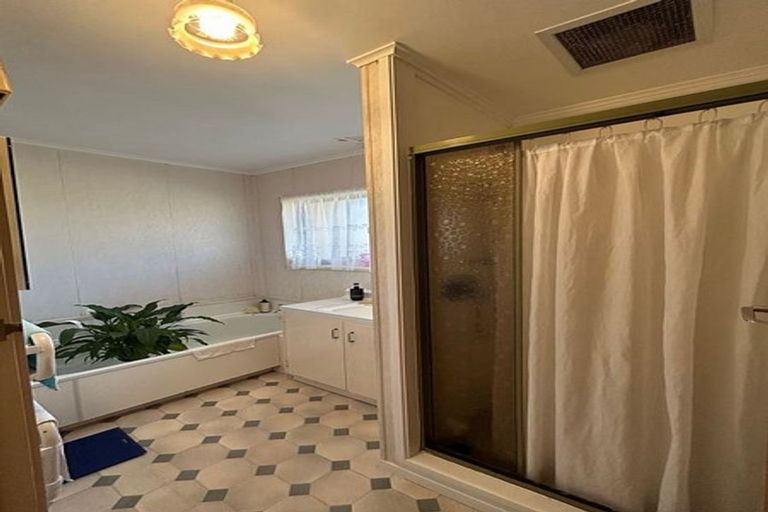 Photo of property in 2/26 Abercrombie Street, Howick, Auckland, 2014