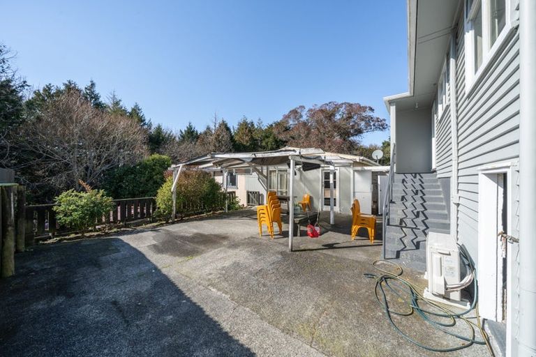 Photo of property in 155 Castor Crescent, Cannons Creek, Porirua, 5024