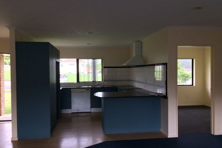 Photo of property in 5/4 Crewe Close, Albany, Auckland, 0632