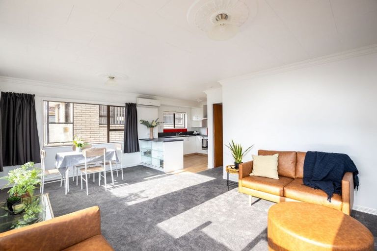 Photo of property in 19 Tukapa Street, Westown, New Plymouth, 4310