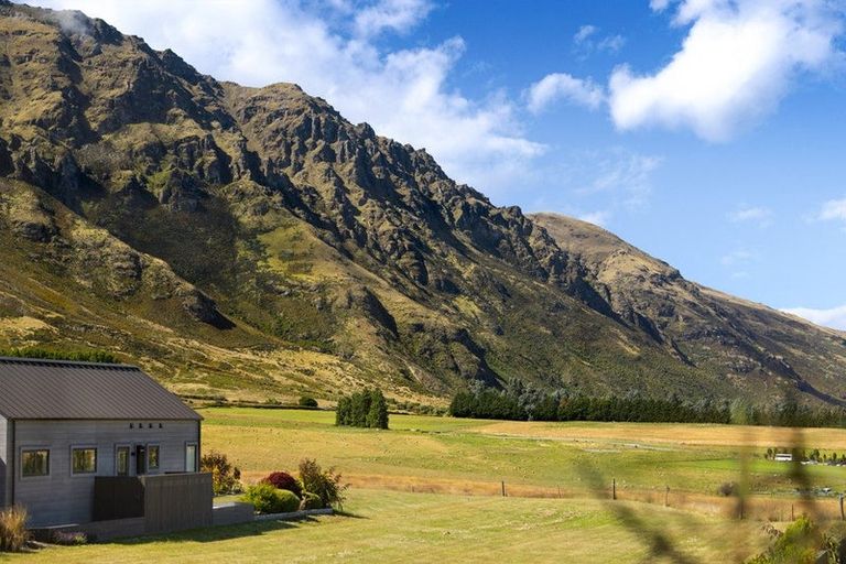 Photo of property in 47 Jacks Point Rise, Jacks Point, Queenstown, 9371