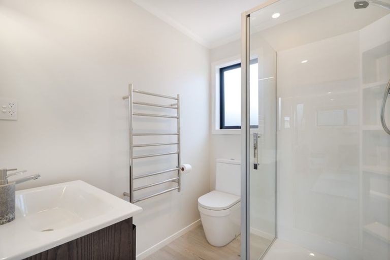 Photo of property in 38 Mawai Hakona Drive, Wallaceville, Upper Hutt, 5018