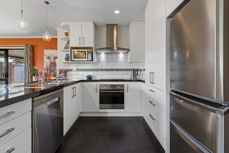 Photo of property in 22 Bertrowe Drive, Ohauiti, Tauranga, 3112