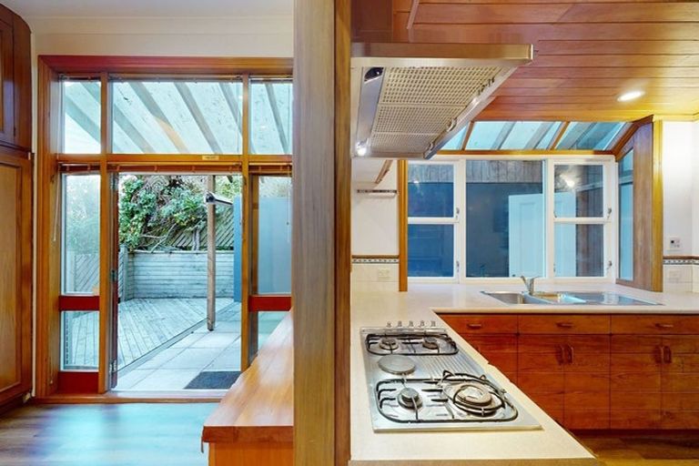 Photo of property in 53 Bidwill Street, Mount Cook, Wellington, 6021